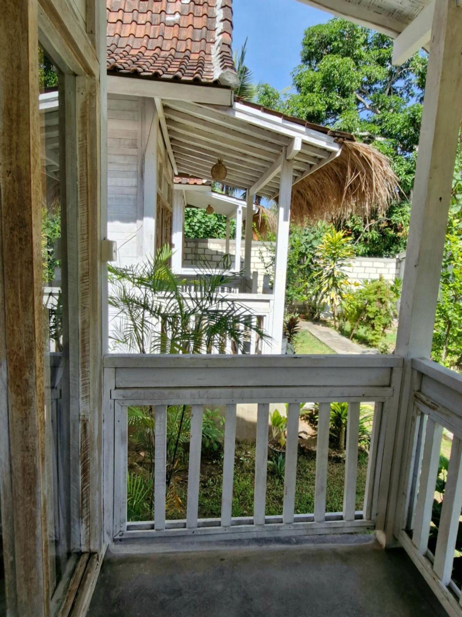 The Layar Homestay Batununggul Eksteriør billede