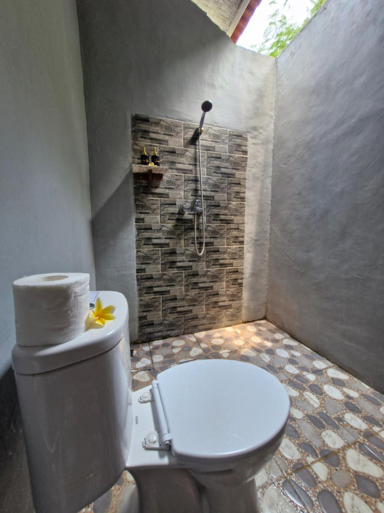 The Layar Homestay Batununggul Eksteriør billede